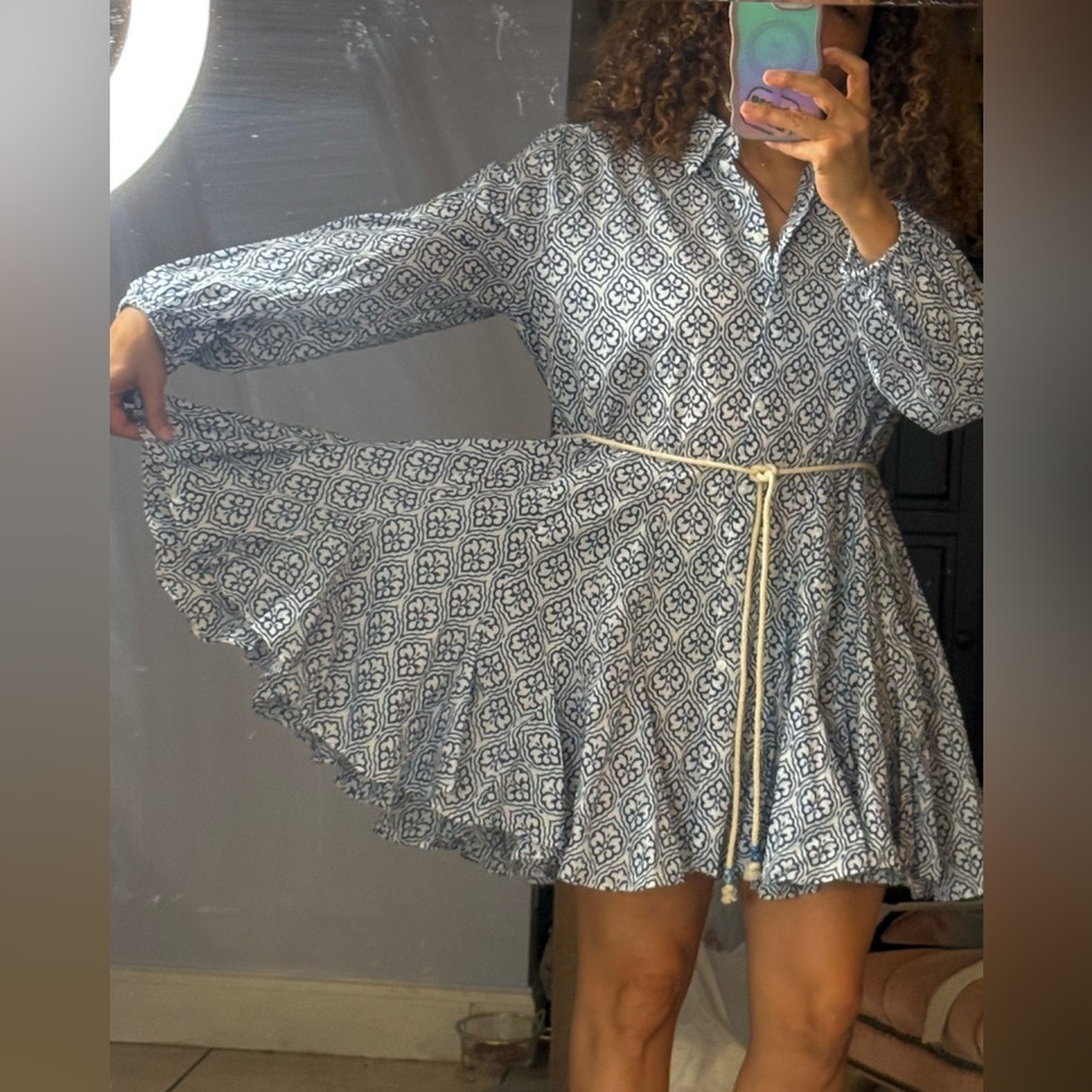 NWOT- Zara Navy and White Geometric Dress. Size XL. Part of tag string attached. - Picture 5 of 7